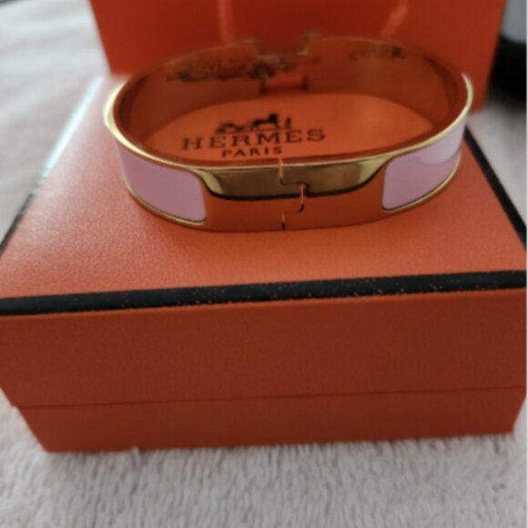 New Hermes Clic H PINK Enamel Silver Bracelet, Box, Shop Bag, Pouch, Receipt - Picture 6 of 7